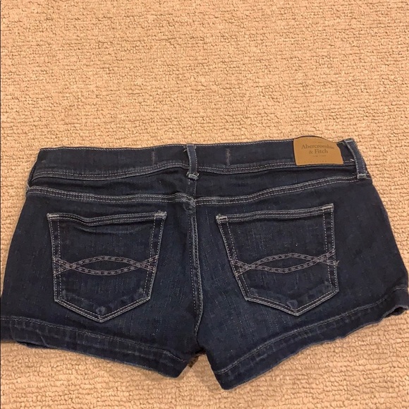 Abercrombie & Fitch dark wash shorts!!! - Picture 3 of 4